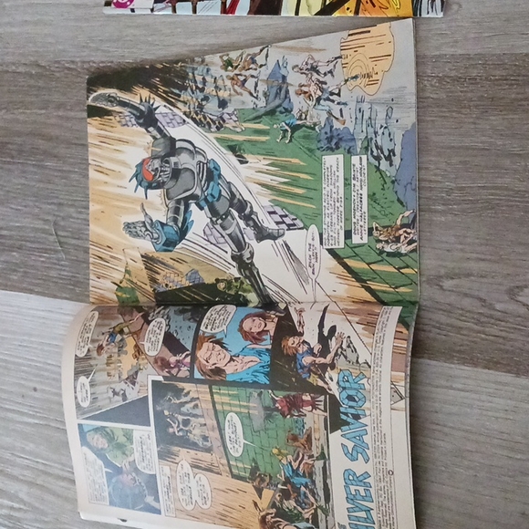 Comics - Picture 2 of 3